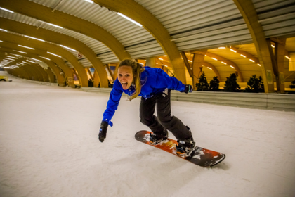 BNP x Ski indoor Ice Mountain Adventure Park